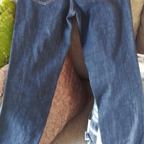 Tommy Hillfiger Jeans  - 16 - Picture 3 of 6